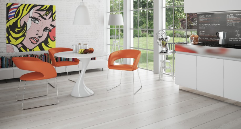 Lampa podłogowa Mosycia. Dostępna też w czerni. MIOTTO