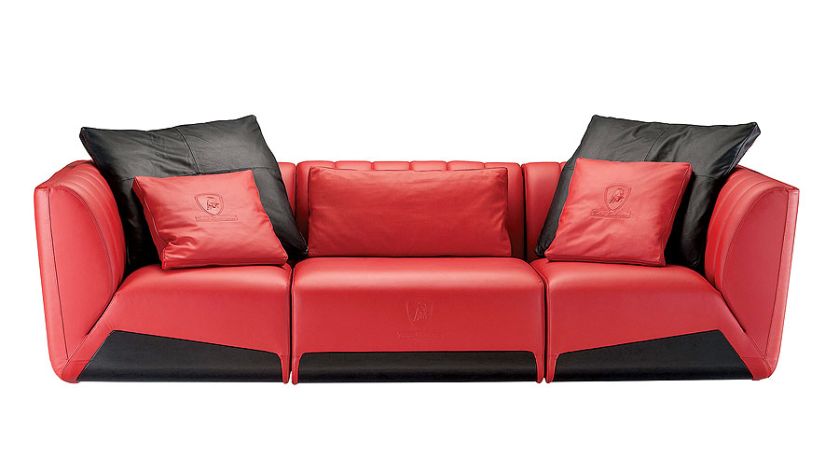 Sepang ze skórzanymi poduszkami, Tonino Lamborghini.