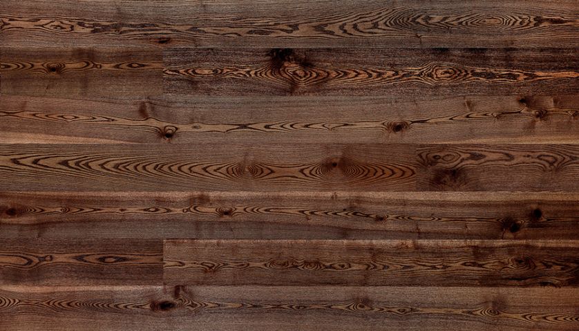 Podłoga szczotkowana Jesion Coffee Grande pokryta matowym lakierem z naturalnymi przebarwieniami, 143 zł/m, BARLINEK