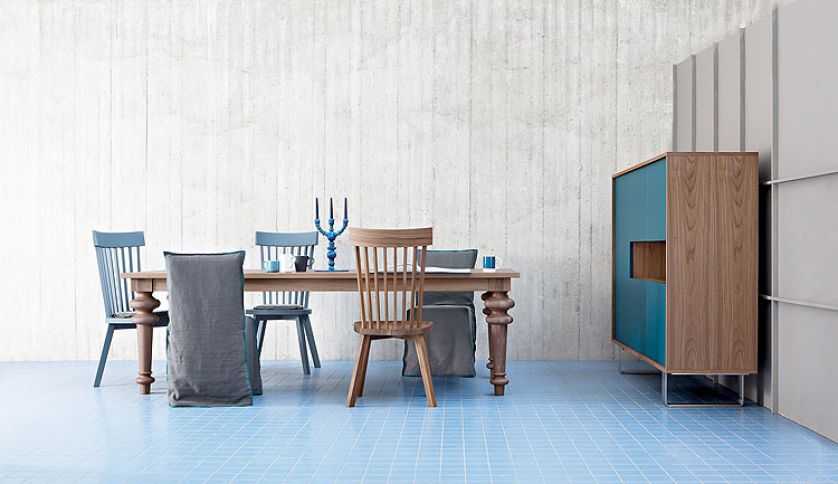 Stół Gray ma nogi z drewna, kamienia, marmuru. gervasoni