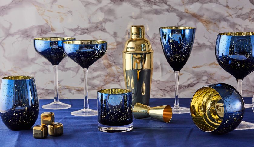 kieliszki do szampana i szklanki do drinków