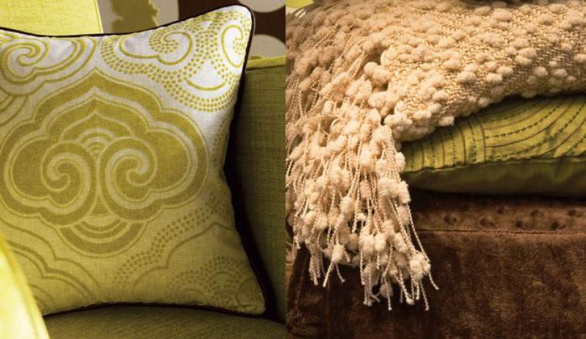 Poduszka Sonora firmy Nina Campbell kosztuje 556 zł. FINEZJA STUDIO Poduszki: Bubble - 150 zł, Rings - 35