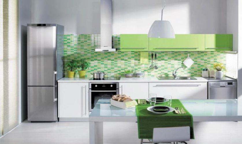 Chłodziarko-zamrażarka – 2989 zł, piekarnik z automatycznie wysuwanymi blachami – 2969 zł. MASTERCOOK