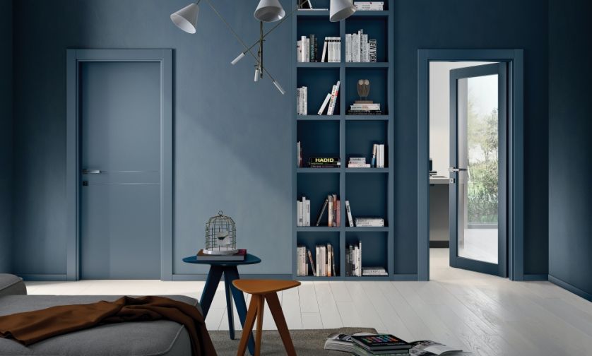 granatowe drzwi wewnętrze