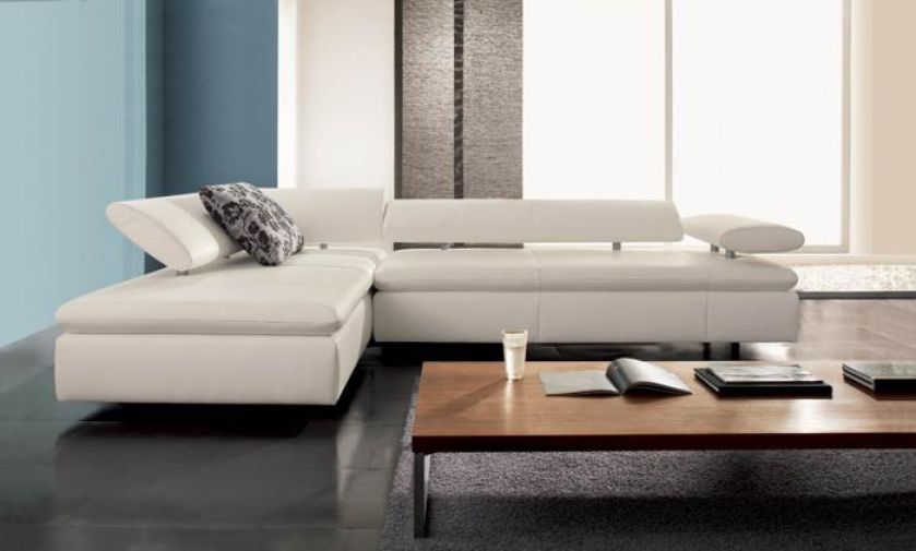 Wysuniemy zagłówek, ustawimy podłokietnik – czy może być wygodniej? KOINOR