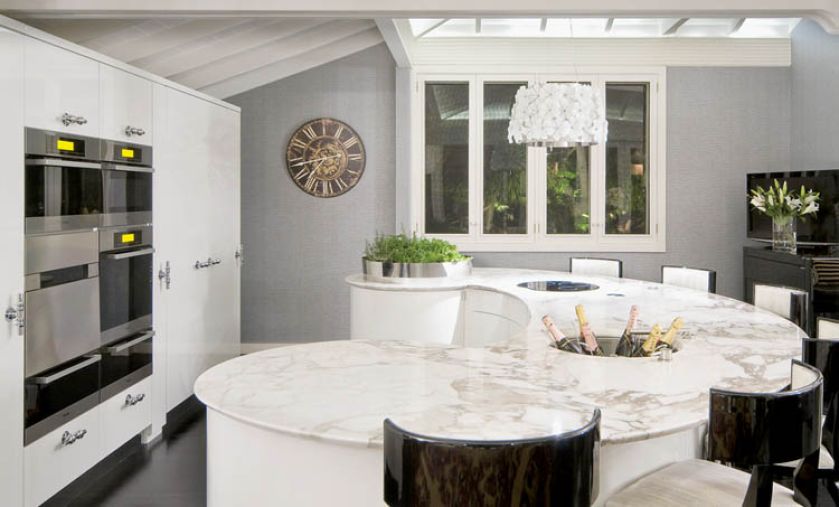 Idealna na kulinarne popisy - kuchnia Cycas. IPE CAVALLI