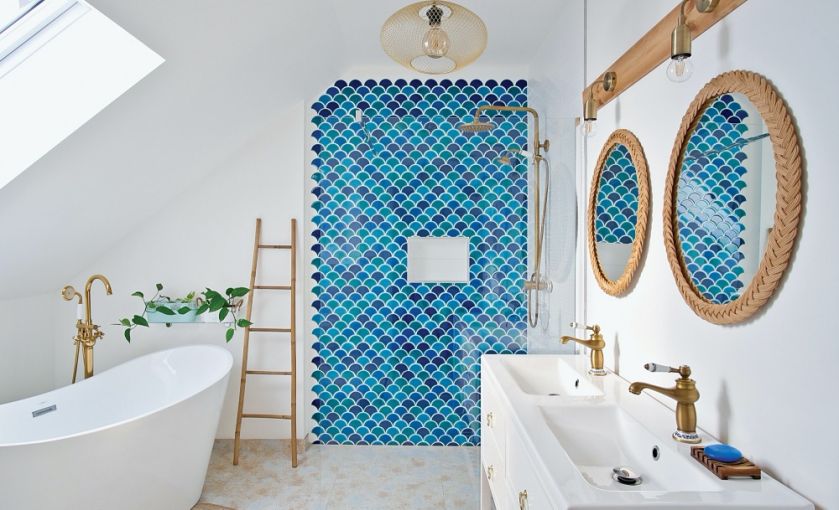 niebieskie płytki łazienkowe
