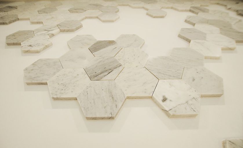 Kamień – surowiec znany od wieków, triumfalnie wraca do wnętrz nie tylko jako cenny materiał o wyjątkowej trwałości, ale