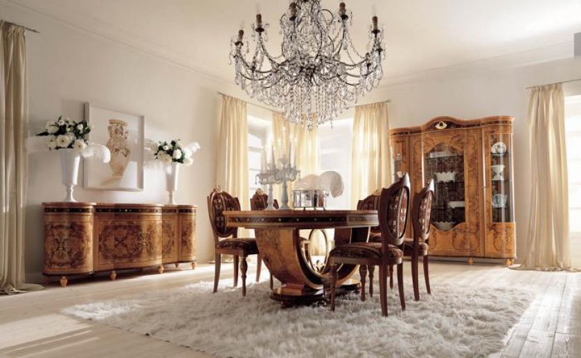 Ambra znaczy po włosku bursztyn. Tak nazywa się najnowsza kolekcja mebli do jadalni. Stół - 19 400 zł, krzesło