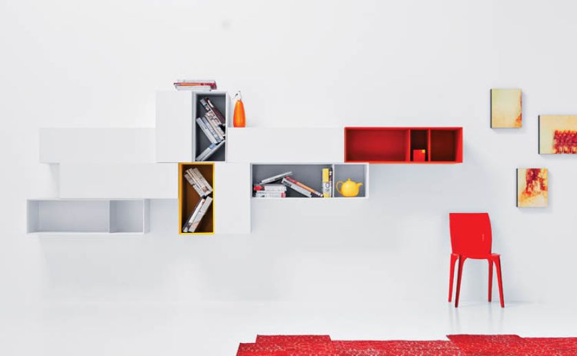 Przepis na układankę: weź kilka kubików, koniecznie kolorowych, i powieś na ścianie, jak ci podpowiada fantazja. PIANCA