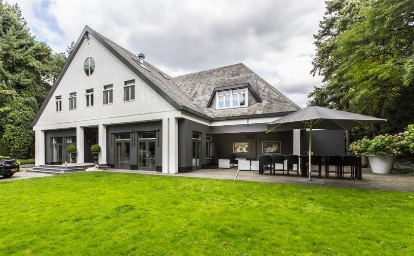 Wnętrza wykończone naturalną skórą