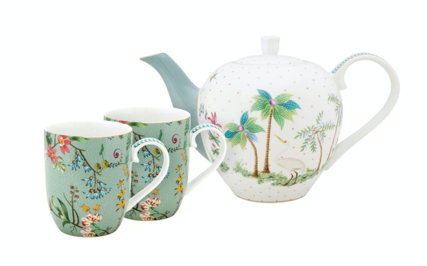 turkusowe kubki w kwiaty