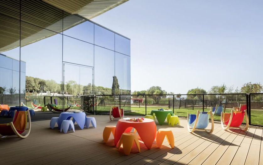 Taras z desek kompozytowych zamiast drewna