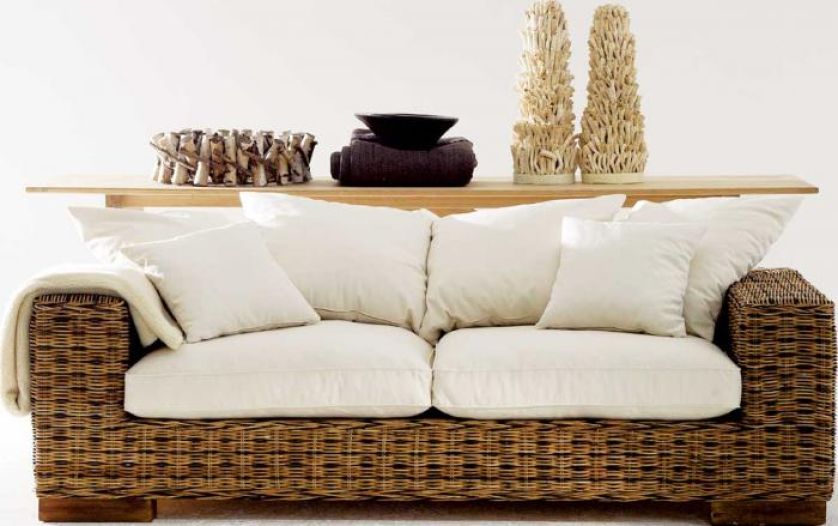 Czteroosobowa sofa Zambia od firmy Hemelaer zrobiona jest z croco (rodzaj rattanu). Zapłacimy za nią 5688 zł. W zestawie