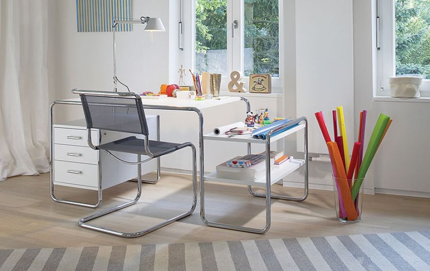 Biurko S 285 i krzesło S 33. Sekret dobrego krzesła według Thonet