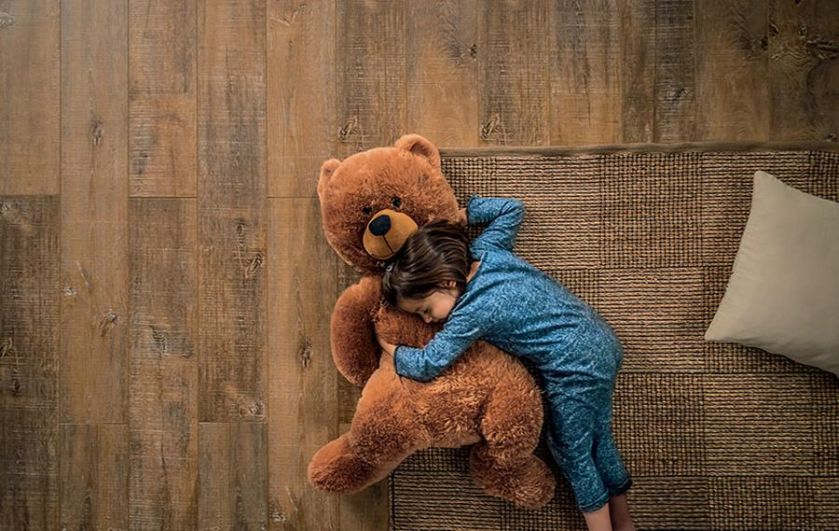 Nowoczesne podłogi do salonu, jadalni i kuchni