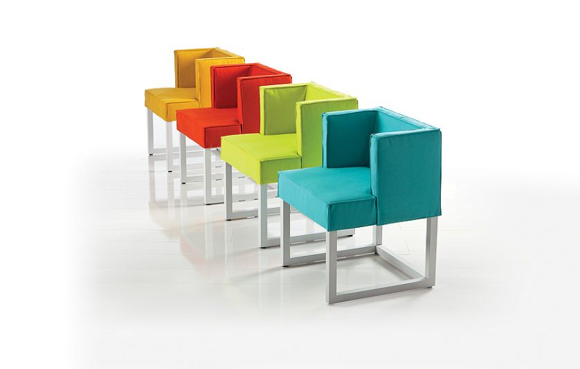 Kolorowy dizajn. Dizajn, kanapa, meble