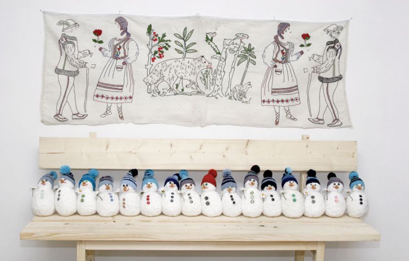 Bałwany. Rzeźba z natury , 2002 r., Julita Wójcik, Galeria Arsenał