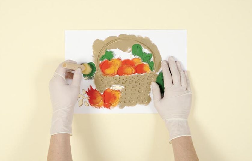 Potem malujemy drobniejsze elementy.