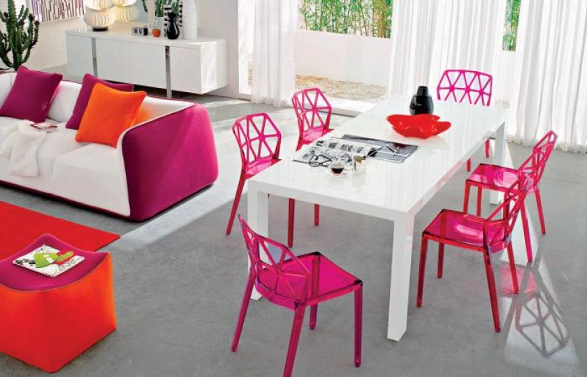 Stół Modern. Do wyboru blat drewniany lakierowany na biało lub wenge. Cena - od ok. 4800 zł. CALLIGARIS