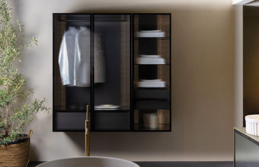 szafka witryna łazienkowa