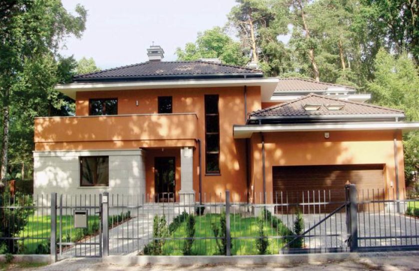 Taras i kolumny z piaskowca. Włoskie marzenie