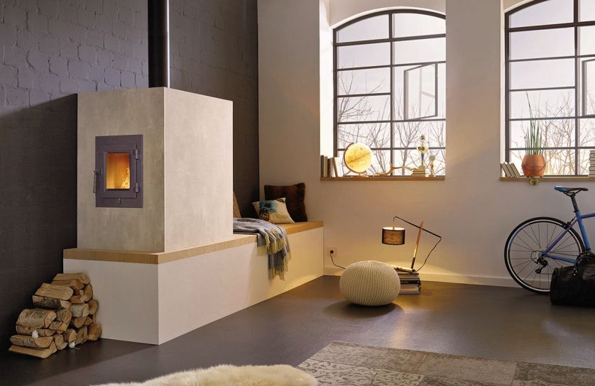 LOFT, palenisko z małymi żeliwnymi drzwiczkami, BRUNNER