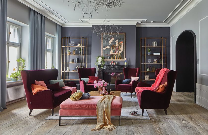 apartament ze złotym sufitem i kinem domowym