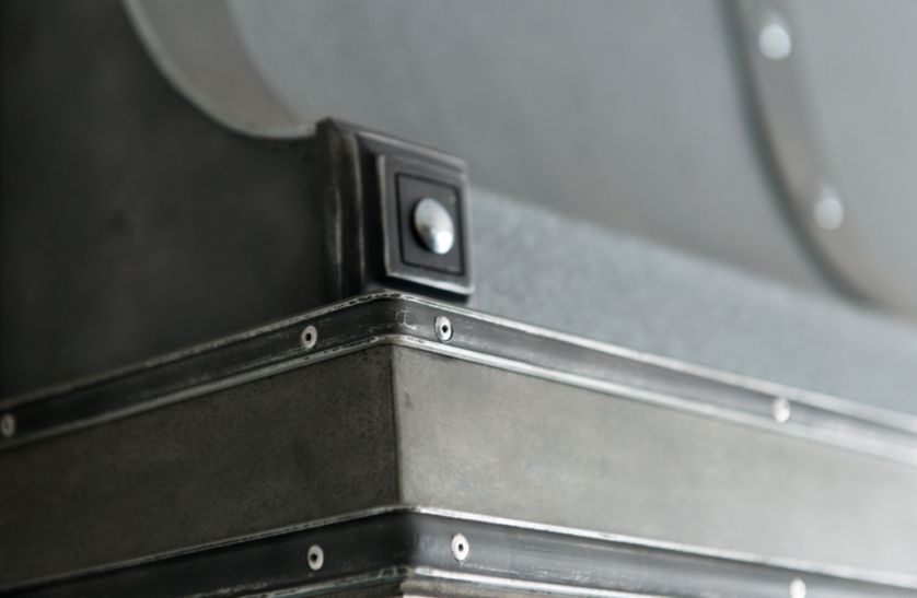 Ręcznie kuty okap. Styl i smak: kuchnia dla konesera