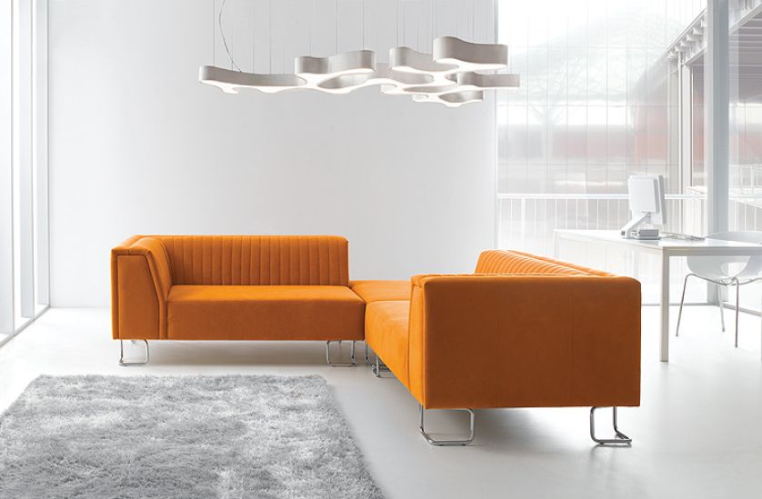 Moduły (z jednym siedziskiem – od 2299 zł lub z dwoma – od 3096 zł) oraz puf (od