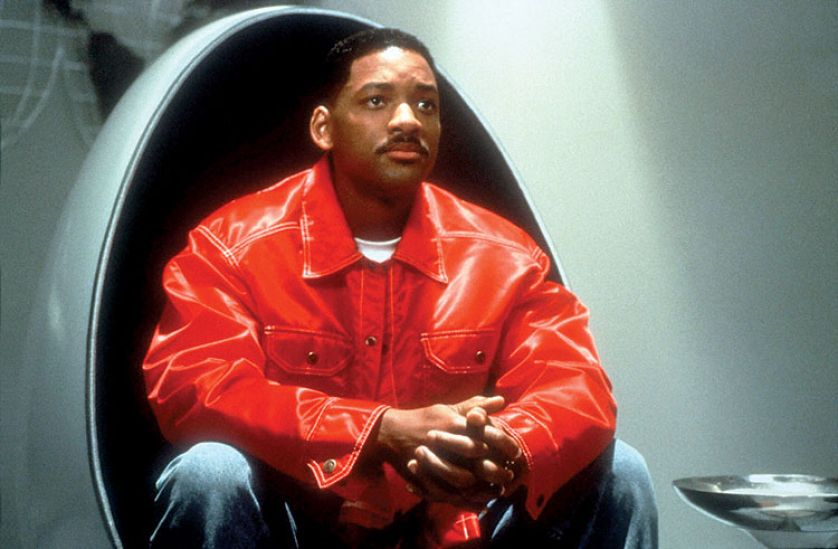 W Facetach w czerni. Ball Chair