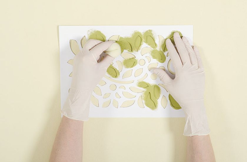 Korale jesieni do namalowania na ścianie. Szablon do pobrania.