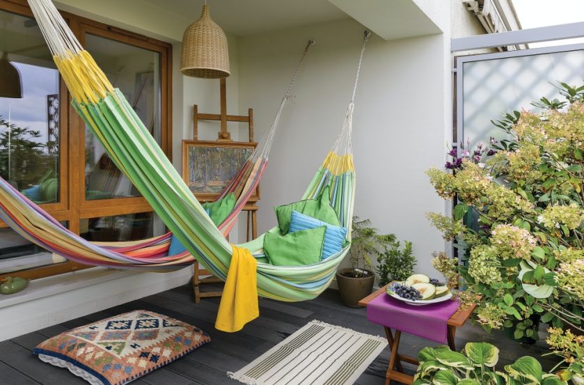 aranżacja tarasu w hamakami