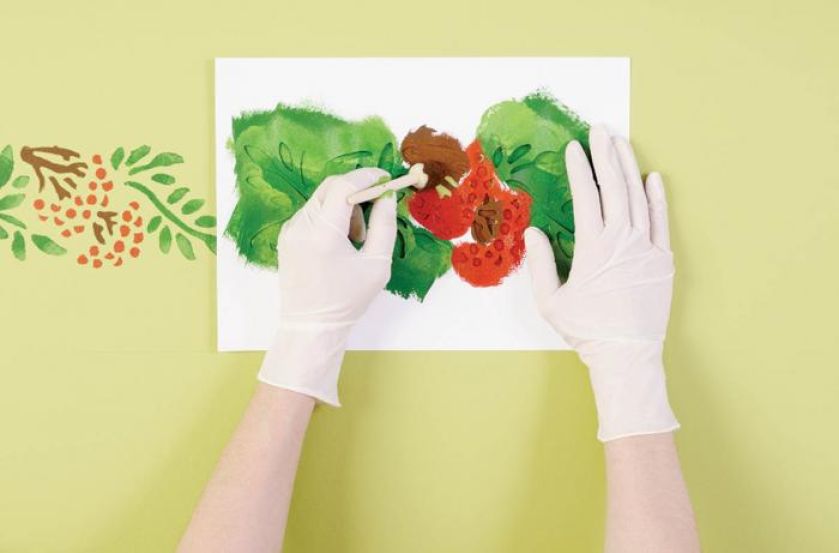 Malujemy kolejno elementy fresku. Jesienna jarzębina