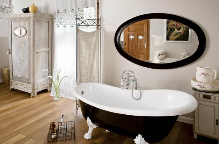 Jak Marta i Marcin zamieszkali w dworku znanym z Czterech pancernych .