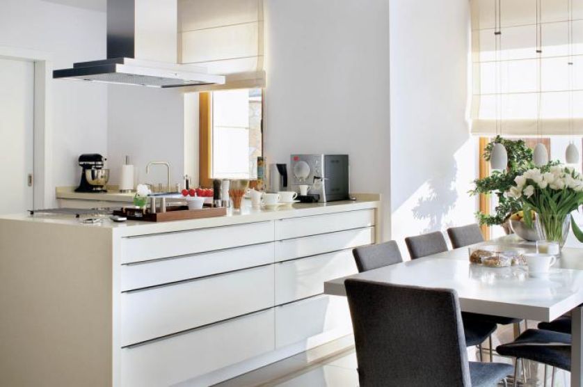 Ewa i Sebastian mają niewielką kuchnię. Żartują, że gotują kartą kredytową, czyli najczęściej zamawiają jedzenie