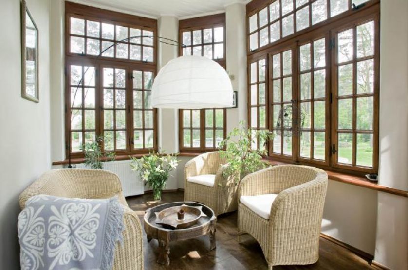 Jak Marta i Marcin zamieszkali w dworku znanym z Czterech pancernych .