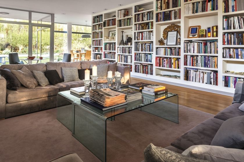 Modernistyczny dom kolekcjonera książek, sztuki i designu