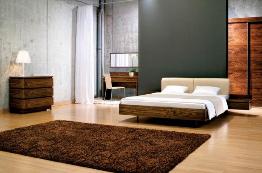 Wraca moda na puchowe piernaty, poduchy, pledy, kapy, falbany, koronki...