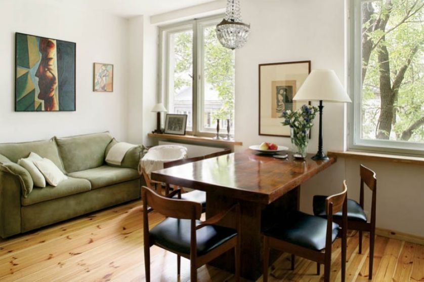 Elegancko, choć nie drogo. Artystyczne wariacje na temat stylu angielskiego w kamienicy.