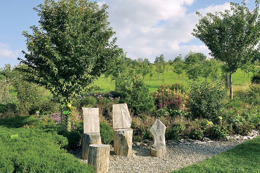 Kto szuka pomysłu na własny ogród, powinien zajrzeć na Dolny Śląsk do Wojsławic.