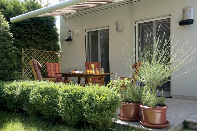 Nowoczesność wymaga drastycznych kroków. Po odważnym remoncie wnętrze domu ma w sobie odrobinę szaleństwa.