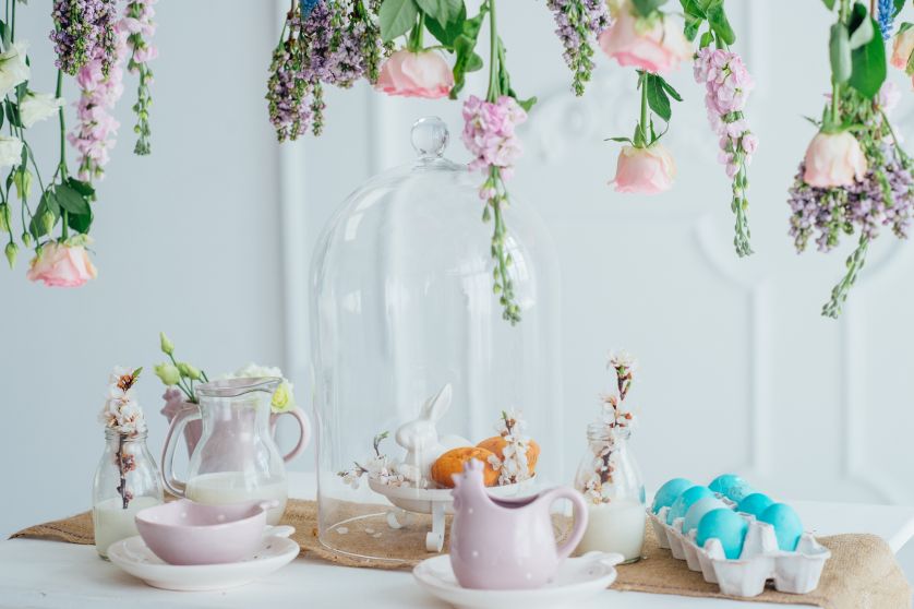 jak ładnie udekorować stół wielkanocny