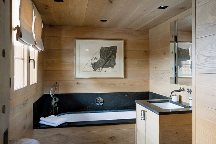 Drewniany dom w górach