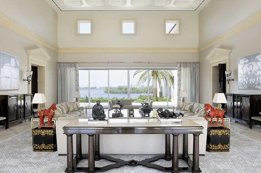 Meble nawiązują do art deco. Klasyczna rezydencja we włoskim stylu