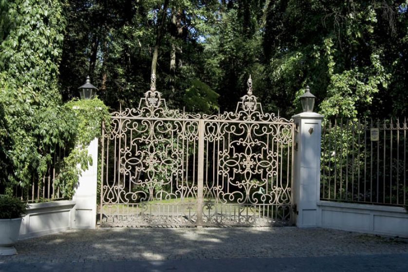 Pani Katarzyna wypatrzyła ją w czasie wycieczki po Los Angeles w jednej z rezydencji i nie mogła oderwać oczu.