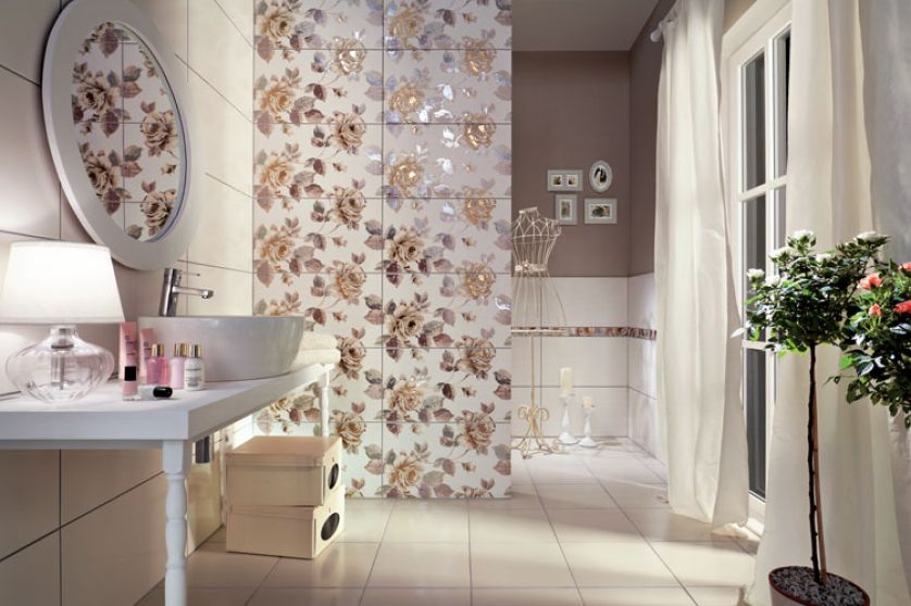 Różany ogród – z płytkami Elegant Rose 1 w cenach: 69,86 zł/m² (ścienne), dekory po 79,95 zł/szt