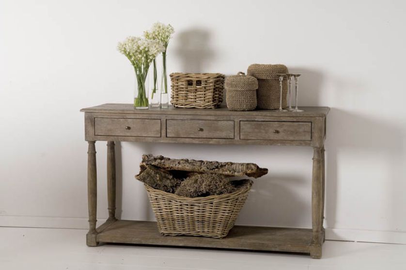 Z bielonego dębu kosztuje 2754 zł. DECOLOR