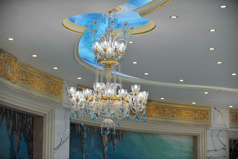 Żyrandol marki Preciosa. Kryształowe żyrandole od Preciosy