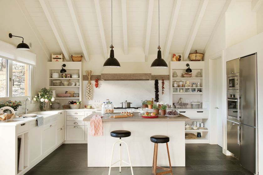 Kuchnia otwarta na salon. Fot. Carlos Muntadas/Rba images